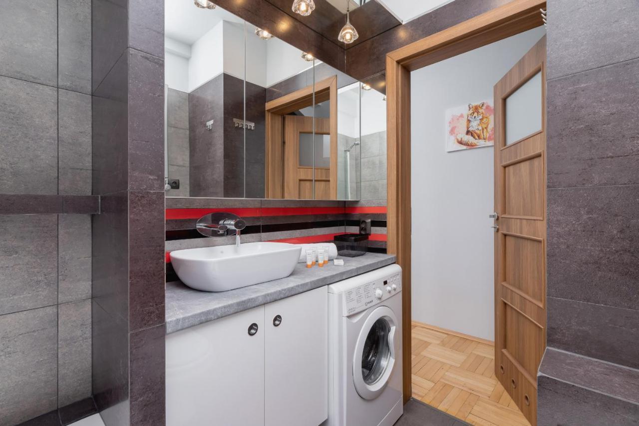 Lagiewniki Sanctuary One Bedroom Apartment By Renters Krakow Exterior photo